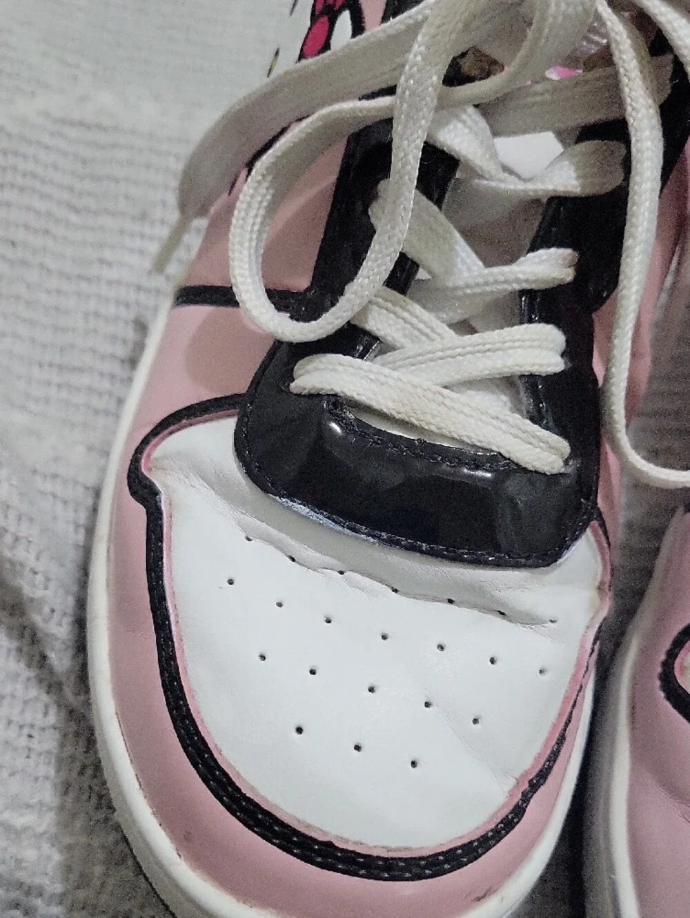 Hello Kitty Pink, White, Black Low-Top Sneakers Women's Size 10